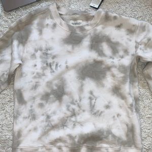 BRAND NEW W/ TAGS ABERCROMBIE TIE DYE SWEATSHIRT